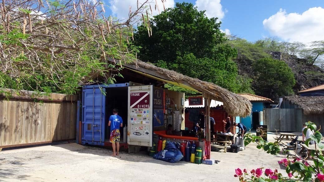 Tauchcenter der Trunk Divers am Kokomo Strand auf Curacao